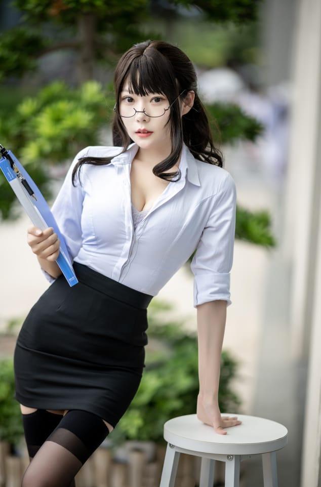 香草喵露露 – NO.040 丝袜西装诱惑[25P-295MB]-2