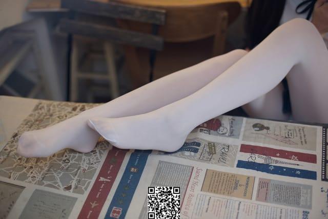 森萝财团 – R15-021 无法控制的白丝情结[71P398M]-1