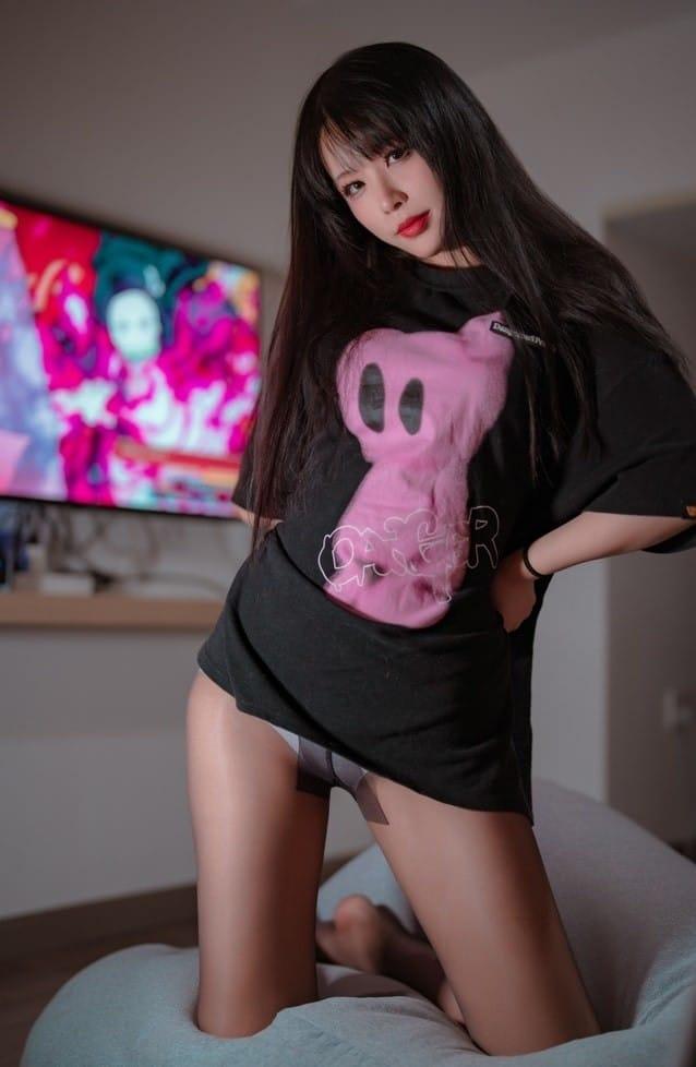 轩萧学姐 – NO.032 游戏时间 [31P-90MB]-1