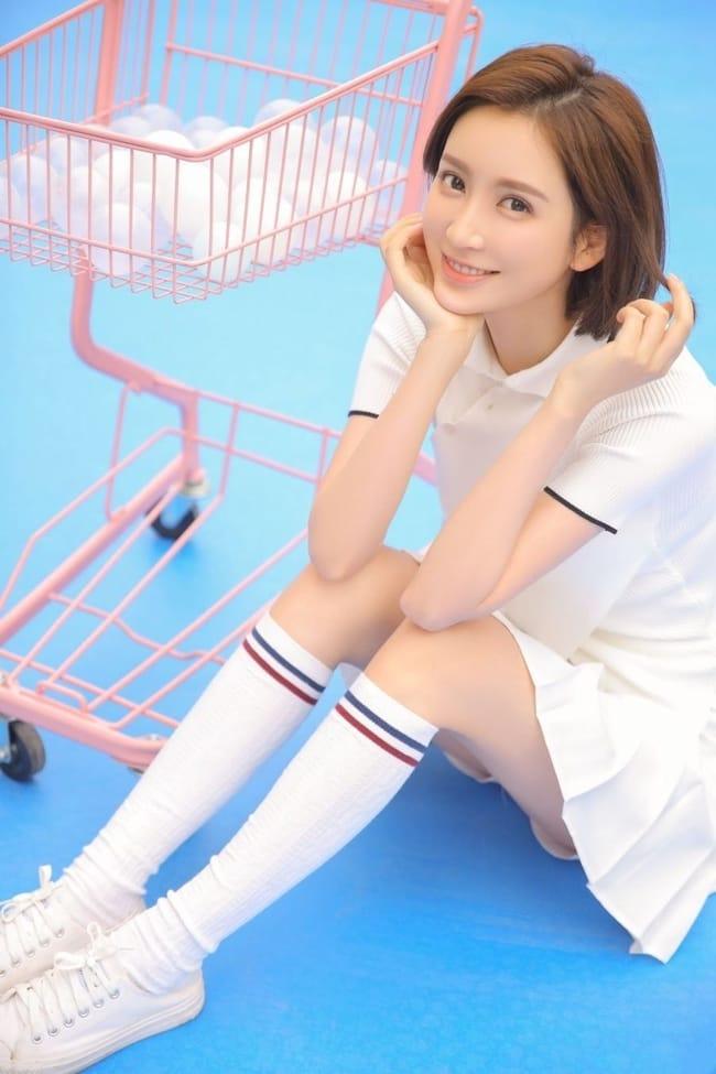 [YALAYI雅拉伊]2022.04.25 NO.925 活力四射[30+1P／219MB]-1