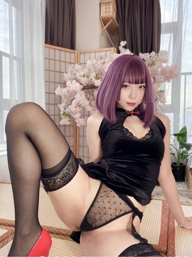 Money冷冷 – NO.42 高叉旗袍蕾丝裙[107P1V-2.40GB]